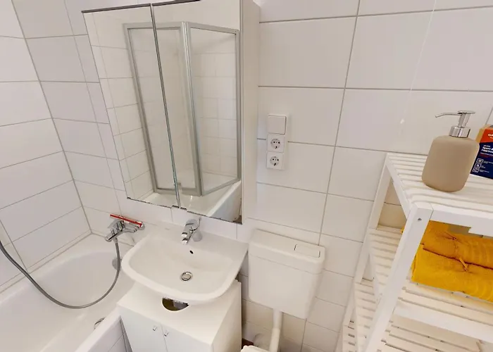 Hier Ist Platz Fuer Vier, Nur 200m Bis Zur Haltestelle Der Linie 5, Wlan Lejlighed Chemnitz